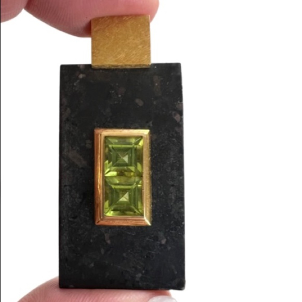 Lang Pendant  - For the collectors